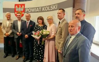 Zarząd Powiatu Kolskiego podczas sesji z wotum zaufania i absolutorium