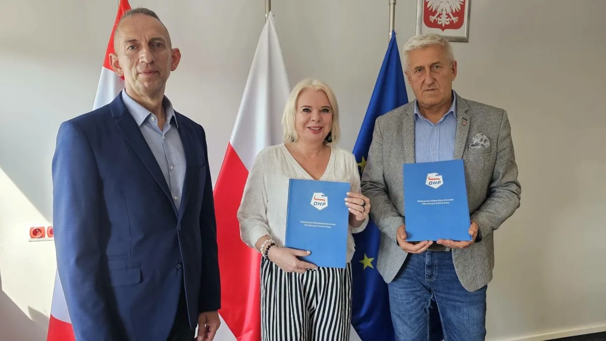 Podpisanie porozumienia Powiatu Kolskiego i OHP w Kole wspierające młodzież