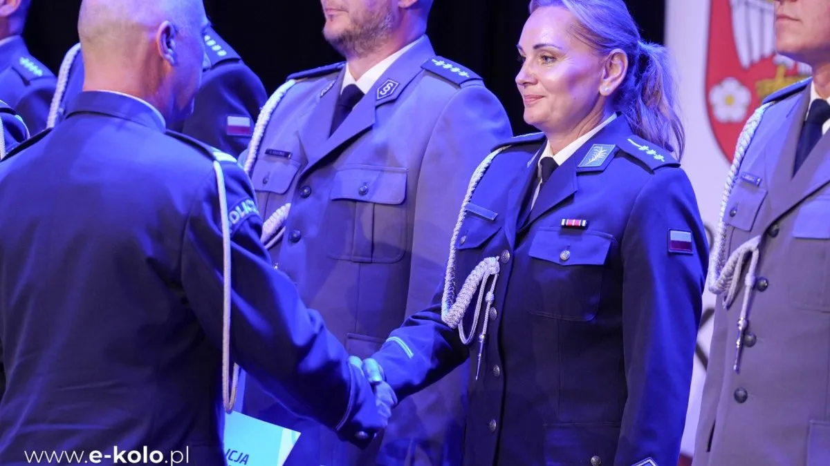 Powiatowe Święto Policji w Kole z awansami i jubileuszami funkcjonariuszy