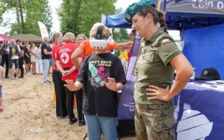 Piknik Bezpieczne Wakacje nad wodą w Brdowie z nauką pierwszej pomocy i atrakcjami dla dzieci