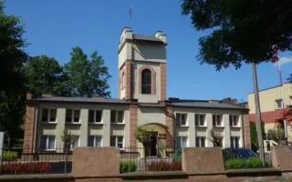 Zakaz korzystania z telefonów w Chodowie w Szkole Podstawowej - telefony w szafkach