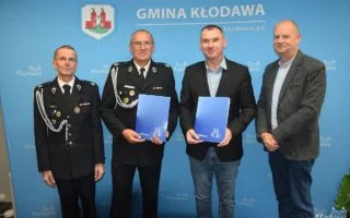 Samochód ratowniczo-gaśniczy OSP Luboniek wsparty przez Gminę Kłodawa